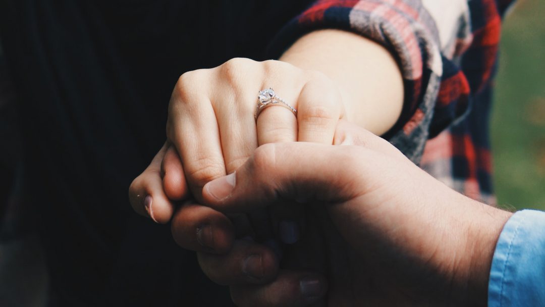 Biblical Dating: Tips for Engagement - Boundless