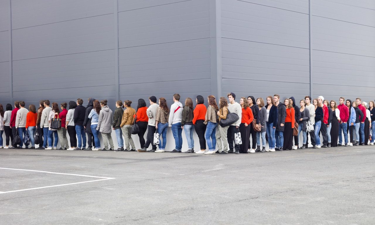 ‘Tis the Season to … Stand in Line?