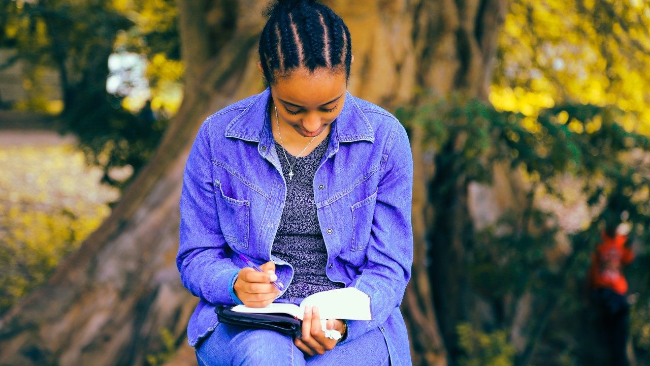 10 Biographies to Read This Summer